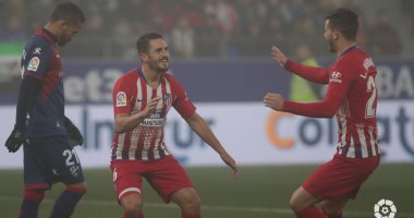أتلتيكو مدريد يتخطى هويسكا بثلاثية ويضيق الخناق على برشلونة.. فيديو