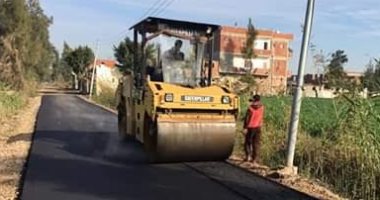 محافظ البحيرة: الانتهاء من رصف الطرق المدرجة بالخطة العاجلة بجميع مراكز المحافظة