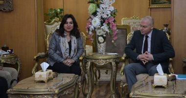 محافظ دمياط ووفد سويسرا يبحثان سبل تعزيز التعاون برامج دعم الفئات المهمشة