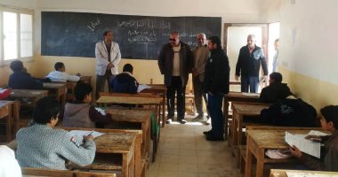 مدير تعليم مطروح يحيل رئيس إحدى لجان امتحانات الإعدادية للتحقيق لعدم الانضباط