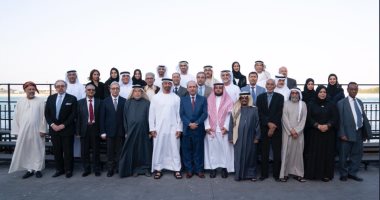 محمد بن زايد يستقبل وفدا من المشاركين فى مؤتمر اتحاد الأدباء والكتاب العرب