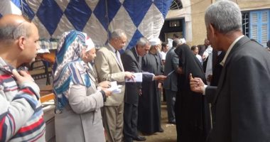 التضامن بقنا توزع مساعدات ل 1000أسرة من الأرامل والمطلقات وزوجات المسجونين