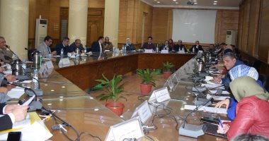 مجلس عمداء جامعة بنها يناقش الاستعدادات النهائية للمؤتمر الدولى لتطوير التعليم العالى