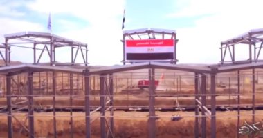 "شباب الصناعة شباب العمل".. مجمع صناعى جديد بالغردقة.. المشروع يقام على مساحة 40 فدانا ويضم 222 وحدة صناعية.. به 18 هنجرا بمساحة 300 متر مسطح للواحد.. و218 ورشة كاملة المرافق.. ويوفر 300 فرصة عمل يوميا