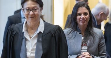 قضية "الرشاوى الجنسية" تهز الرأى العام فى إسرائيل.. تعيين القضاة والترقيات يمر عبر بوابة "الجنس".. تورط رئيس "نقابة المحامين" الإسرائيليين بالقضية.. مارس علاقة مع زوجة قاضٍ مقابل ترقيته.. وانتقادات لوزيرة العدل