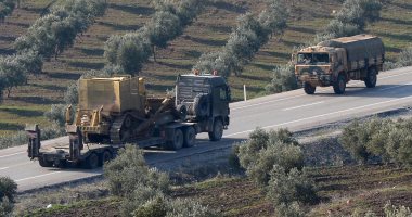 إنهم يسرقون أشجار الزيتون.. أردوغان ينهب 18 مليون شجرة زيتون فى "عفرين" السورية.. الزيتون يمثل 70% من دخل أبناء المنطقة الأكراد.. والمحصول المسروق يقدر بـ 150 مليون دولار ولم يحصل المزارعون إلا على ثلثه