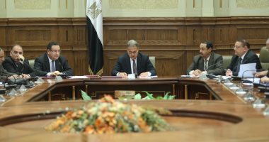 صور.. بدء اجتماع "محلية البرلمان" لمناقشة 40 طلب إحاطة بشأن مشكلات الإسكندرية بحضور المحافظ