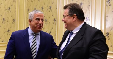 كريم درويش لوزير خارجية ليتوانيا: مصر عاملت اللاجئين كمواطنين ولم تعزلهم بمعسكرات