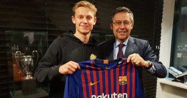 برشلونة يكشف عن موعد تقديم دي يونج فى "كامب نو"