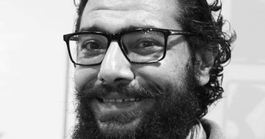 "تقيل" قصيدة جديدة لـ طارق سعيد أحمد