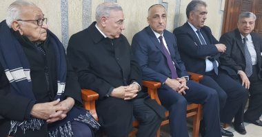 صور.. طارق عامر ورؤساء بنوك يقدمون واجب العزاء فى وفاة والدة وزير المالية