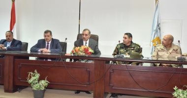 صور.. محافظ أسيوط يستعرض تلافى ملاحظات مشروع تدريب "صقر 37" لمجابهة الأزمات