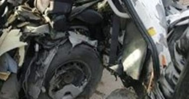 قارى يشارك بصور لحادث تصادم الطريق الدولى فى البحيرة 