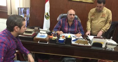 رئيس مدينة زفتى: نضرب بيد من حديد على الأبراج المخالفة.. تسليم الوحدات السكنية بأرض الجزيرة بالتنسيق مع بنك التنمية الصناعية.. "بدر": رصف 5 شوارع رئيسية بتكلفة 8 ملايين جنيه والانتهاء منها بنسبة 40%
