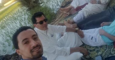 قصة صور .. أشرف صبحى وزير بدرجة "مواطن "