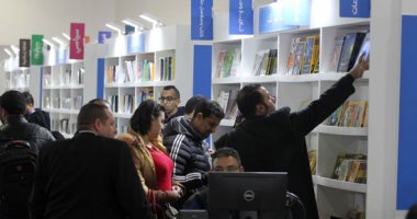 مصر للطيران تنظم 392 رحلة طيران" مجسمة "بمعرض الكتاب 