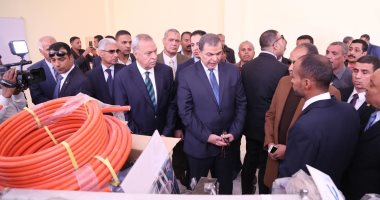 صور.. وزير القوى العاملة من قنا: مركز التدريب سيكون قلعة للعمال