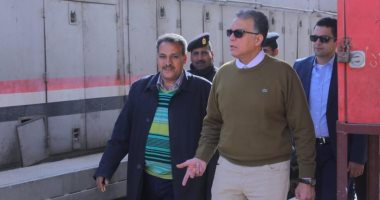 وزير النقل يؤكد تجهيز القطارات على أعلى مستوى استعدادا لمنتدى الشباب بأسوان