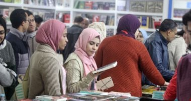 السفارة الأمريكية بالقاهرة تدعو المواطنين لزيارة جناحها بمعرض الكتاب