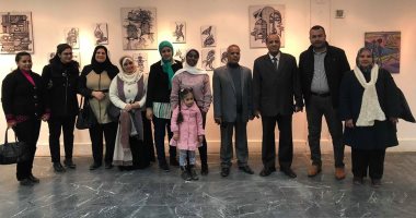 صور.. جامعة أسوان تفتتح معرض لوحات فنية وتراثية عن أفريقيا