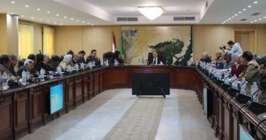 محافظ الفيوم يترأس اجتماع اللجنة العامة لحماية الطفولة