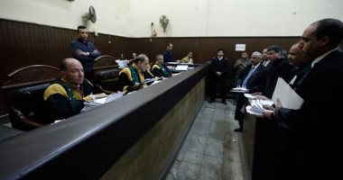 صور.. رفع جلسة محاكمة المتهمين في قضية "فساد القمح الكبرى" للقرار 