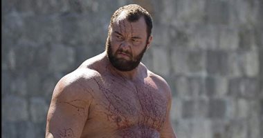 "قدك دا علشان تشربه".. هافتور يوليوس نجم Game of thrones يشرب عينة كاكاو 