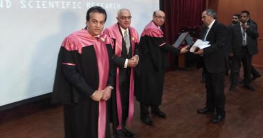وزير التعليم العالى يصل جامعة المنصورة للمشاركة بالملتقى الأول للطلاب الوافدين 