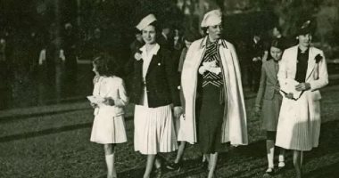 صورة عمرها 80 سنة.. أناقة سيدات العائلة المالكة بزفاف الأميرة فوزية وولى عهد شاه إيران