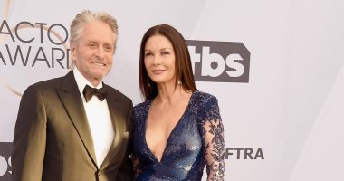 كاترين زيتا جونز ومايكل دوجلاس "أجمد" couple فى حفل SAG Awards لعام 2019