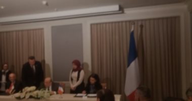 مدير مكتبة الإسكندرية يوقع اتفاقية تعاون مع المركز الفرنسى
