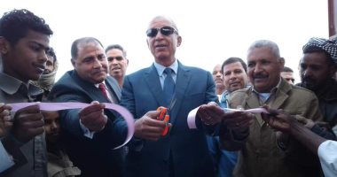 محافظ البحر الأحمر يشهد تشغيل وحدتي توليد كهرباء بحماطه 