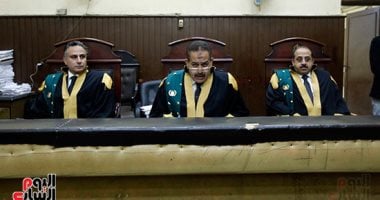 السجن 10 سنوات لـ3 متهمين لانتحالهم صفة شرطية للنصب على الأجانب بالعجوزة