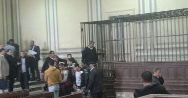 "الجنايات" تنتظر 3 عاطلين لمحاكمتهم بتهمة سرقة بالإكراه فى التجمع الخامس