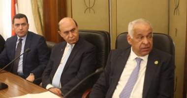 مميش من البرلمان: 600 مليون دولار زيادة فى إيرادات القناة خلال 2017/2018 