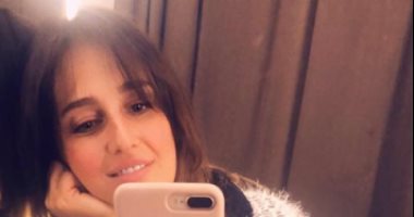 صور.. حلا شيحة بـ"بنطلون مقطع" فى أحدث إطلالتها