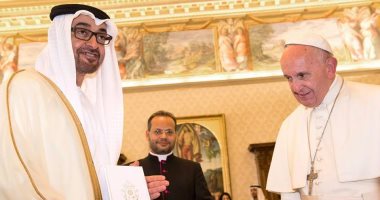 دعوة للتسامح من أرض الإمارات.. أبو ظبى تستقبل بابا الفاتيكان فى أولى زياراته للخليج.. "اجعلنى أداة لسلامك" شعار زيارة البابا فرنسيس.. جامع زايد والكنيسة أبرز محطات الزيارة.. و2000 حافلة لنقل الحضور لمقر القداس