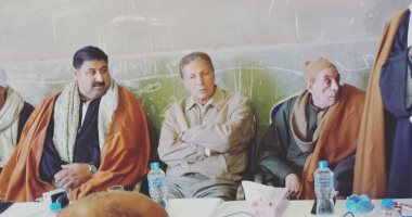 اللواء سعد الجمال ينهى خصومة بين عائلتى أبو سلام والونيسة بالصف.. صور