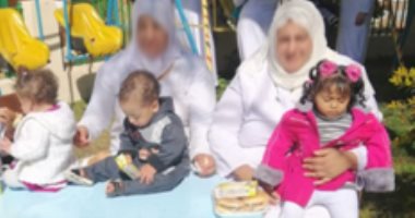 صور.. "الداخلية" تسمح لأطفال السجينات بزيارة أمهاتهم فى سجن النساء
