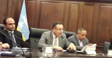 محافظ الاسكندرية: تطوير منظومة النقل الجماعى على 4 محاور