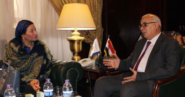 وزيرة البيئة: الرئيس أوصى بالعمل على عودة مصر لدورها الريادى بأفريقيا