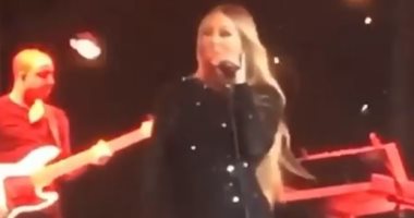 شاهد أول فيديوهات للنجمة ماريا كارى على مسرح حفلها الفنى بالسعودية