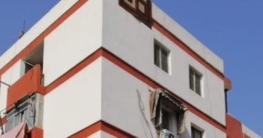 صور.. استمرار العمل في مبادرة طلاء واجهات العمارات فى بورسعيد