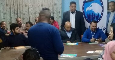 صور.. أمانة "مستقبل وطن" بالقاهرة توزع 1000 بطانية على الأسر الفقيرة فى بدر