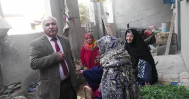 وكيل صحة بنى سويف يرسل فريق مبادرة 100 مليون صحة لمنزل عجوز