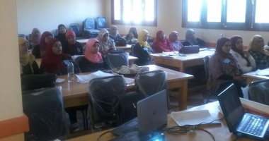 صور.. دورة تدريبية لتنمية المهارات الفنية لمعلمات رياض الأطفال بمنطقة الأقصر الأزهرية