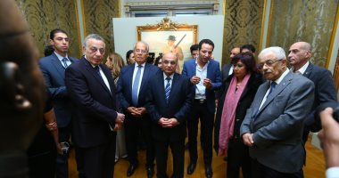 وزيرة الثقافة تشيد بمعرض ملامح عهد ومؤسسة فنون مصر تكرم إيهاب اللبان 