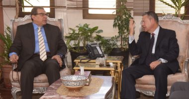 صور ... محافظ بنى سويف يستقبل وزير القوى العاملة