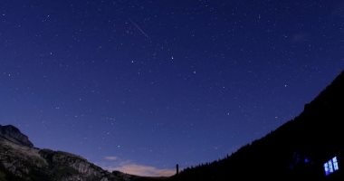بريطانيا تطالب مواطنيها بالنظر إلى النجوم.. اعرف السبب