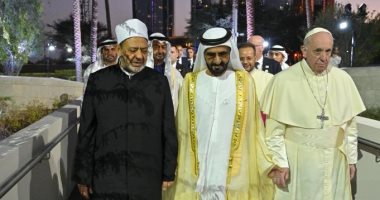 حاكم دبى: جمع شيخ الأزهر وبابا الفاتيكان لقاء تاريخى تفخر بلادنا باستضافته
